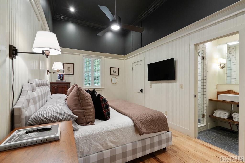 1209 Hickory Hill Road