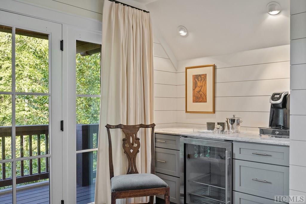 64 Hemlock Ridge