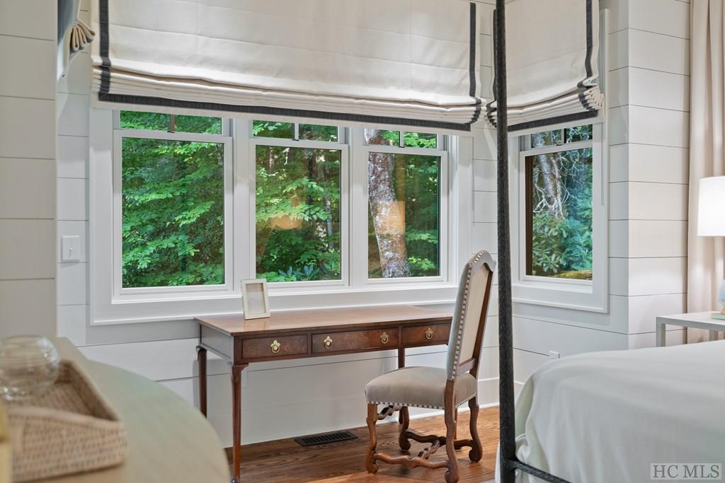 64 Hemlock Ridge