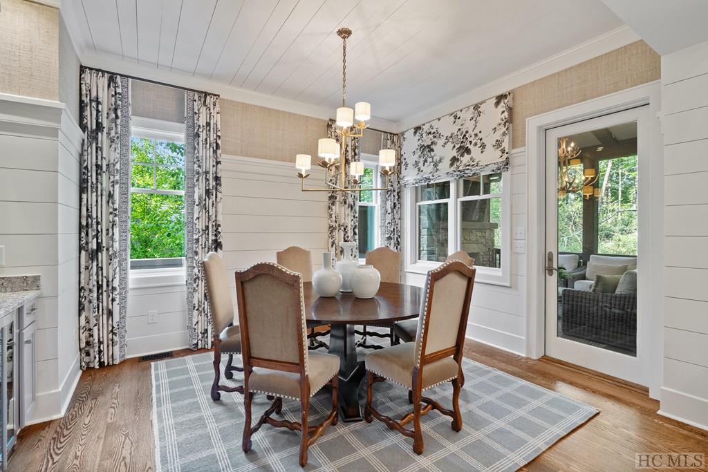 64 Hemlock Ridge