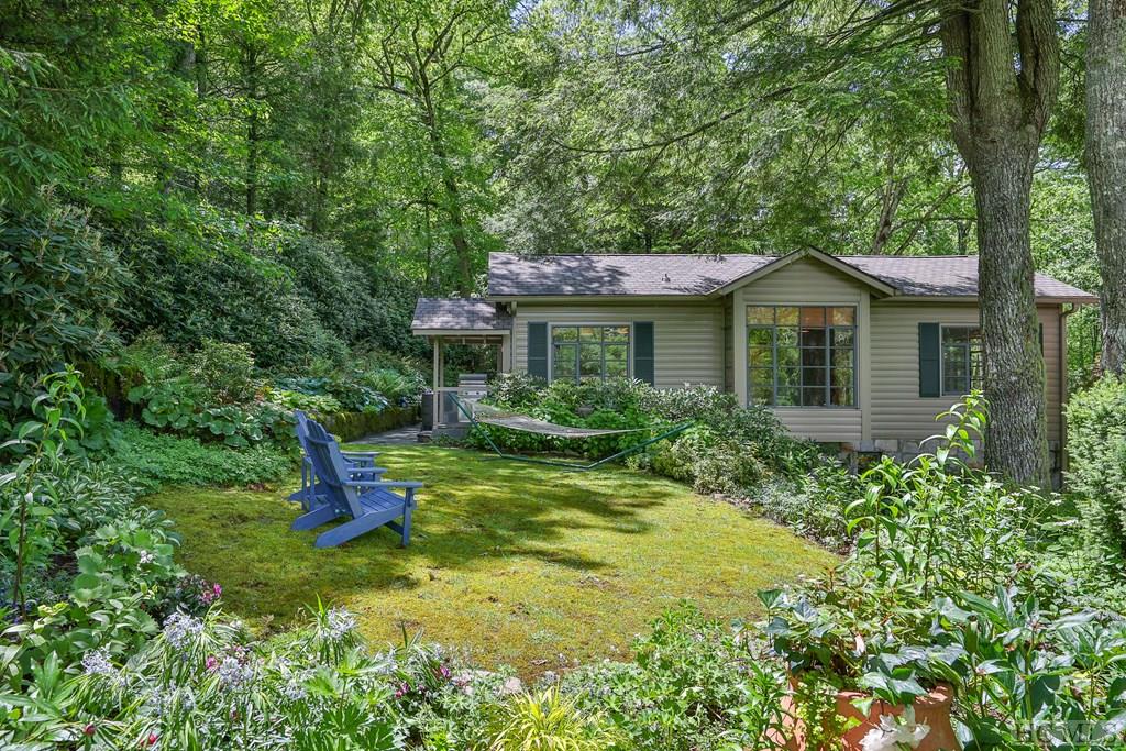 210 Moorewood Road