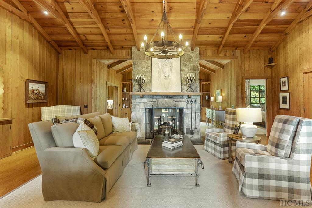 210 Moorewood Road