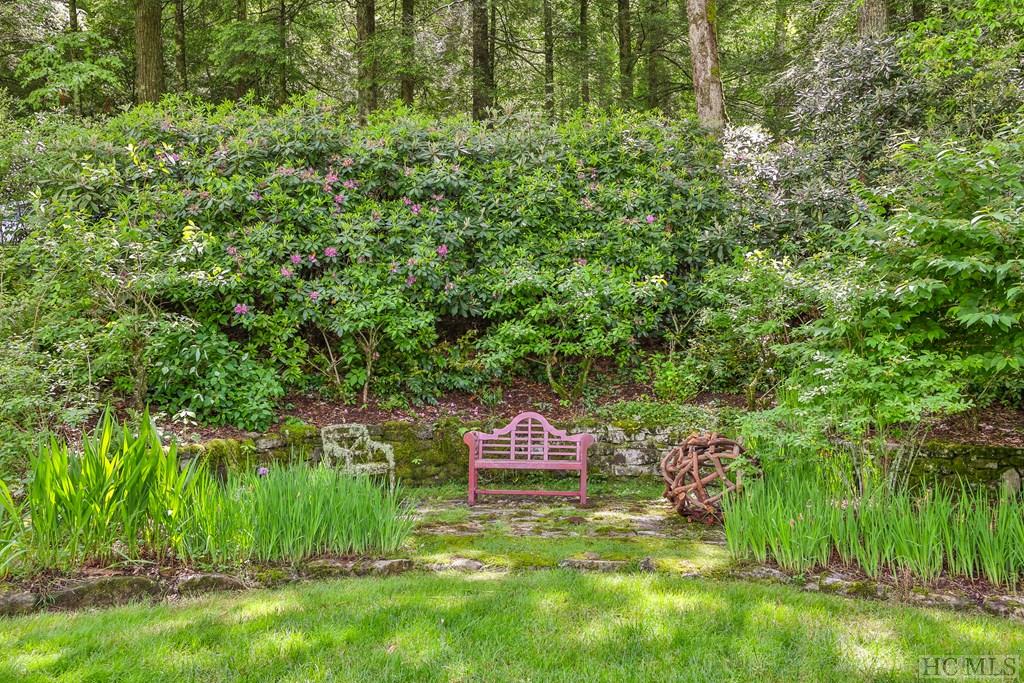 210 Moorewood Road