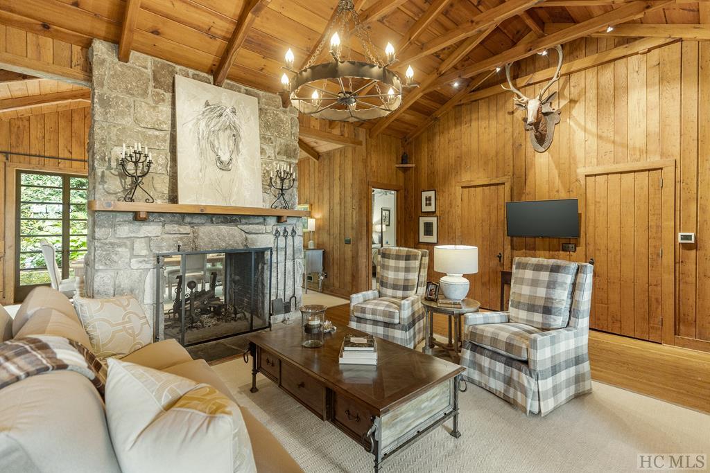 210 Moorewood Road