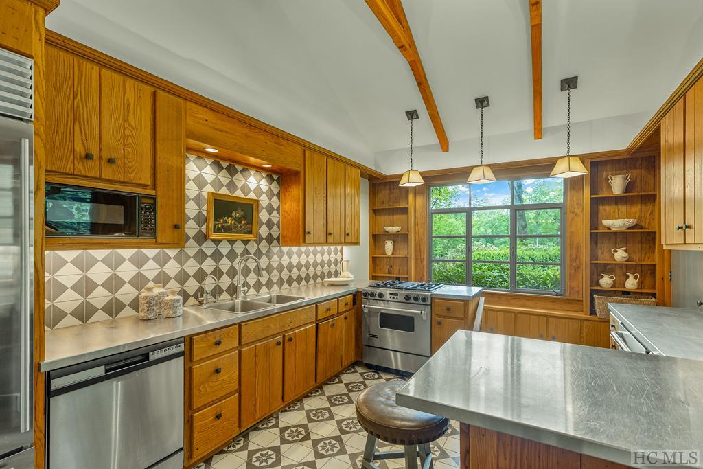 210 Moorewood Road