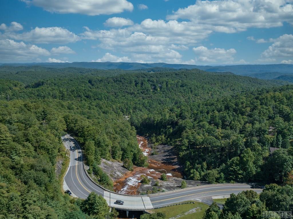45/46R Keowee Trail