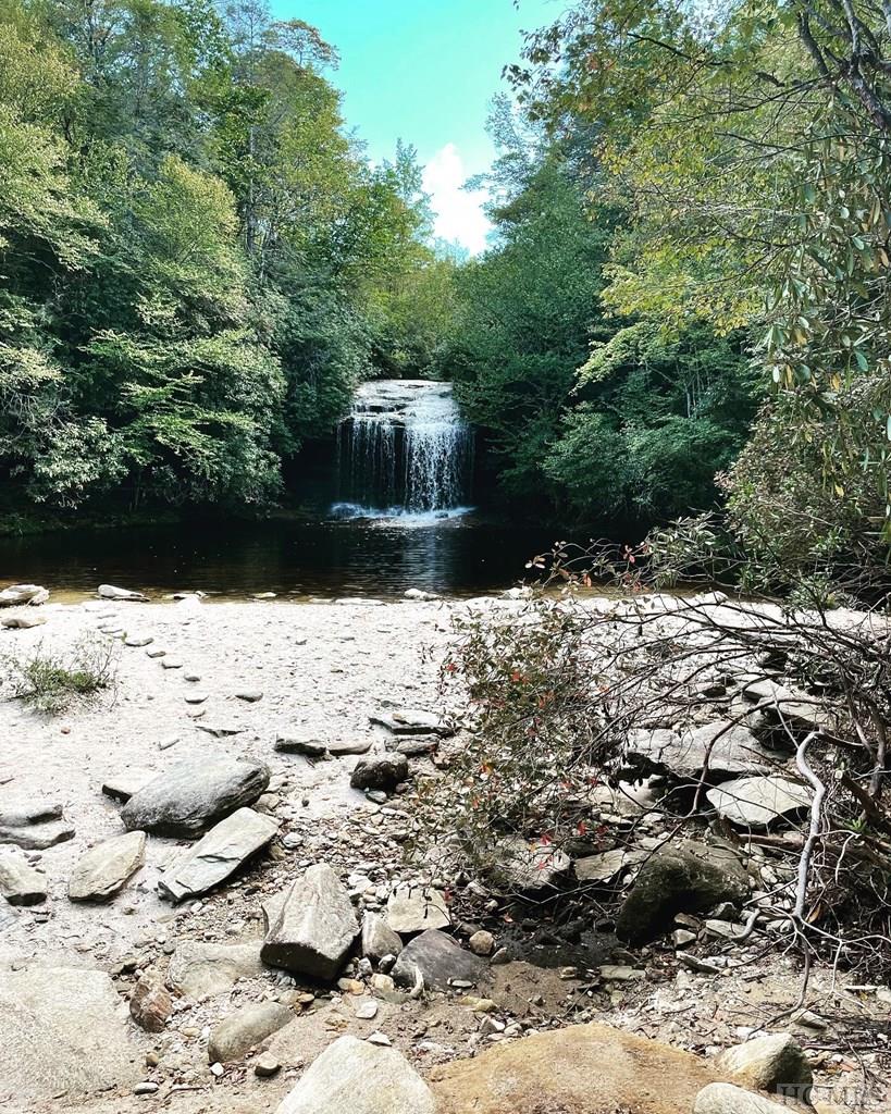 45/46R Keowee Trail