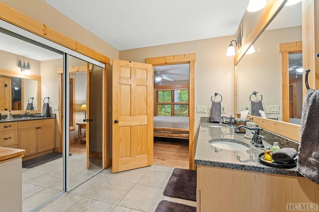 28 East Forest Way