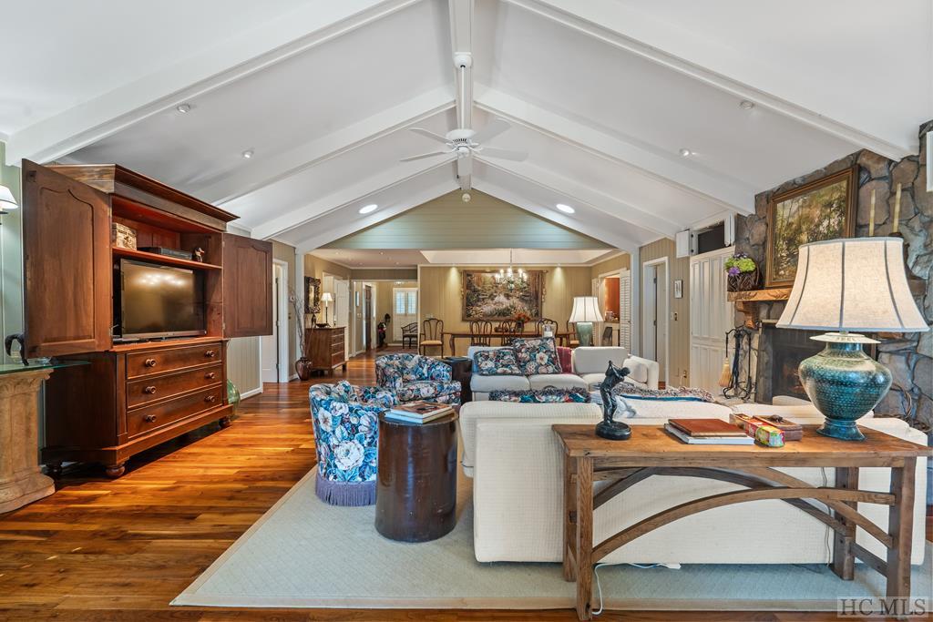1320 Cobb Road