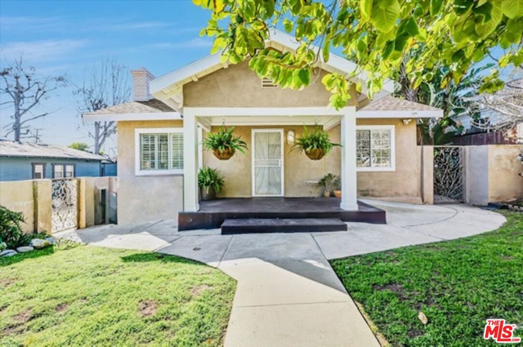 2318 Yosemite Drive