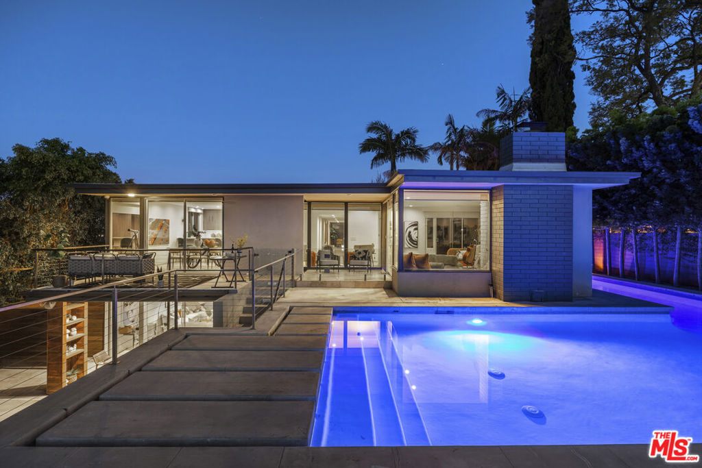 3851 Beverly Ridge Drive