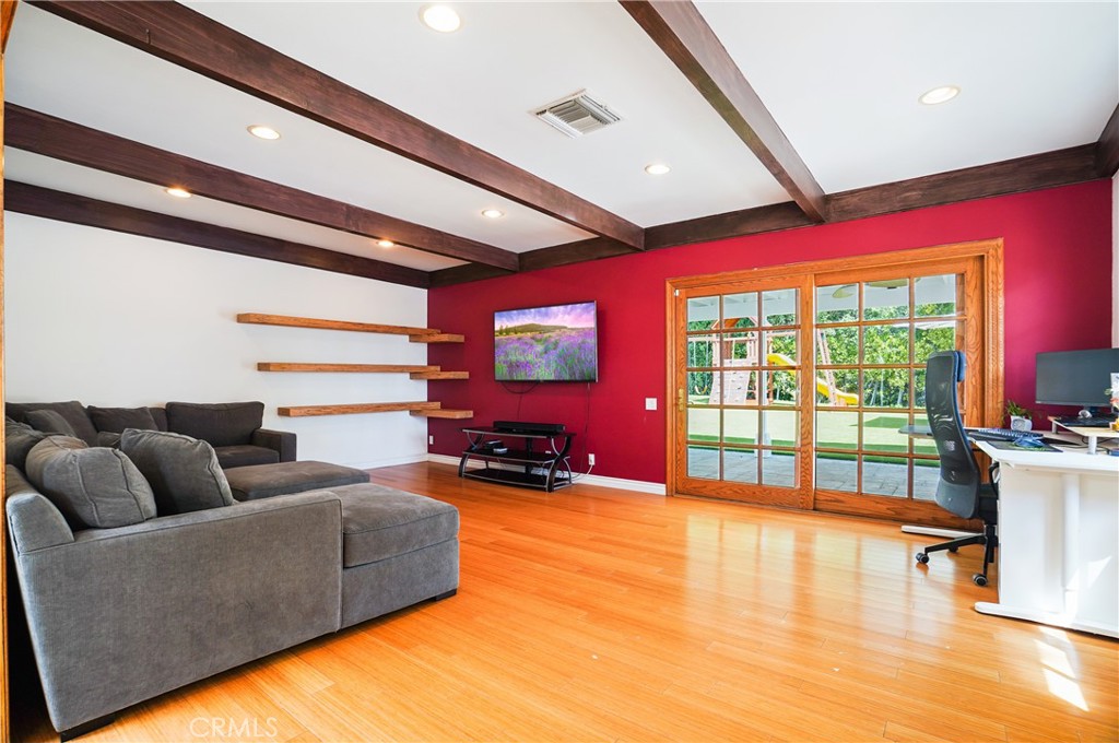 7044 Scarborough Peak Drive