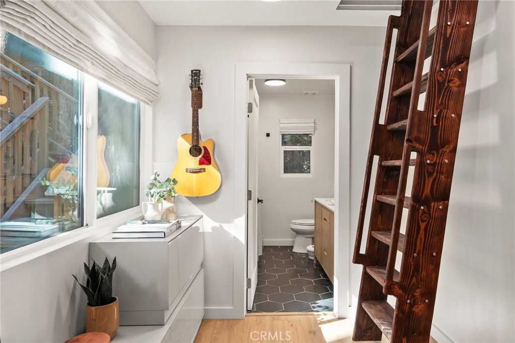 829 Sierra Vista Drive