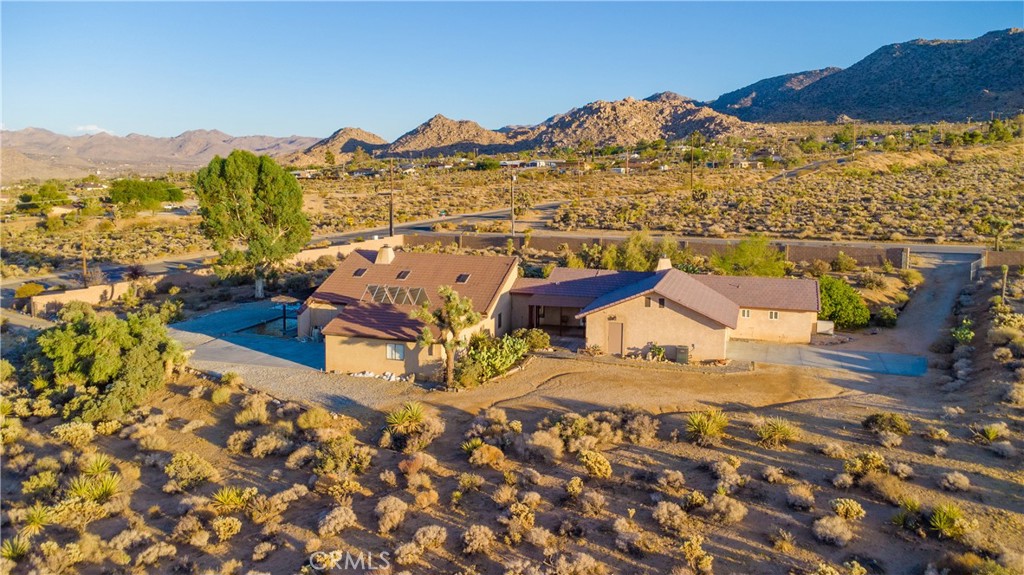 7566 Sunny Vista Road