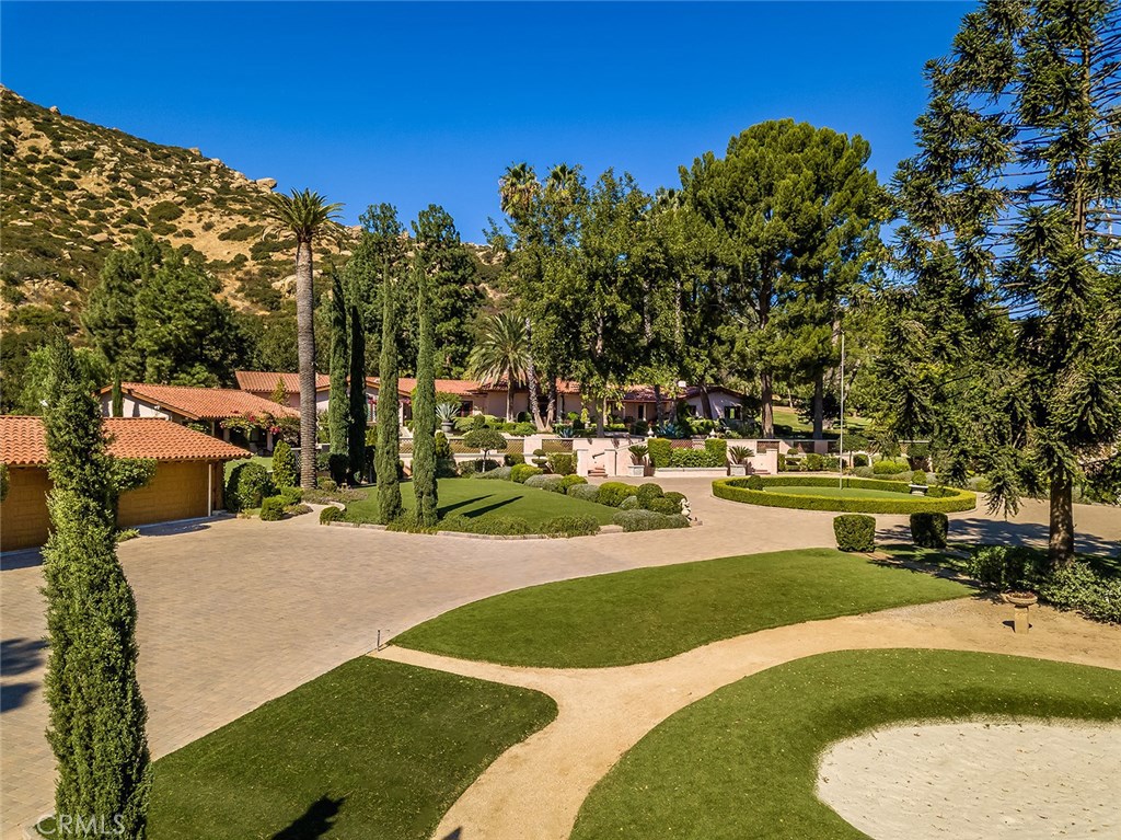 22637 La Quilla Drive