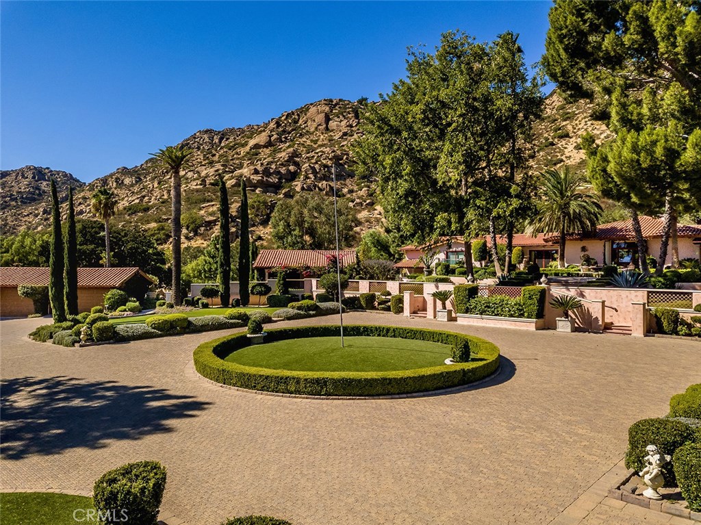 22637 La Quilla Drive