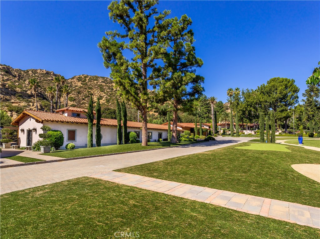 22637 La Quilla Drive