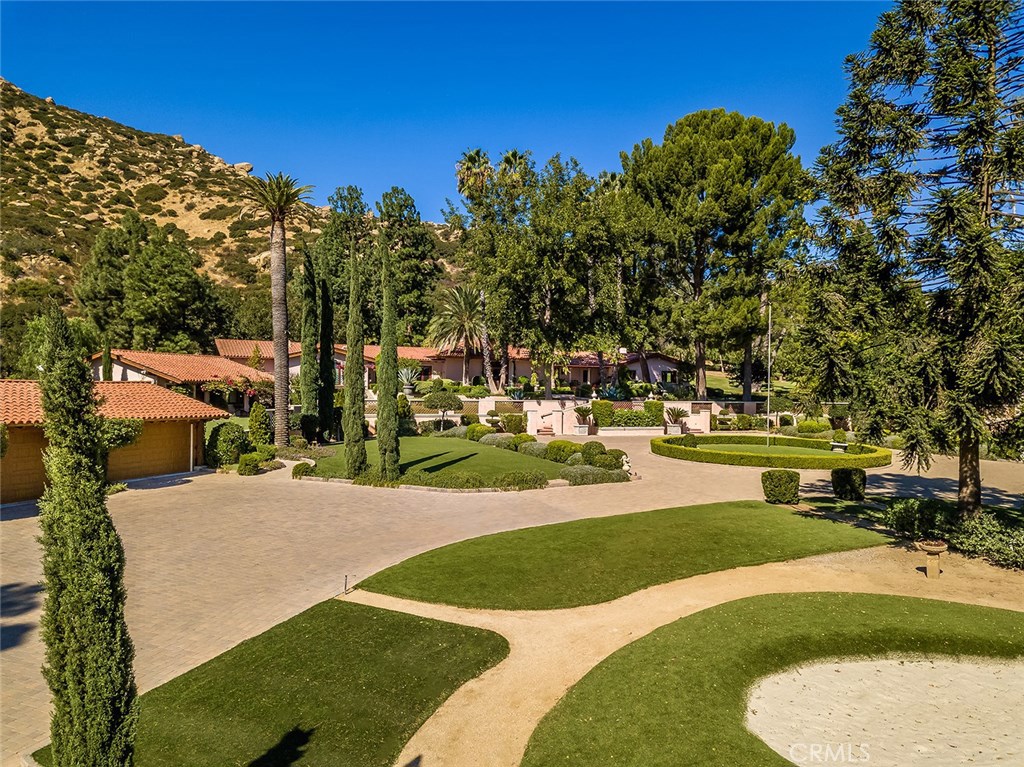 22637 La Quilla Drive