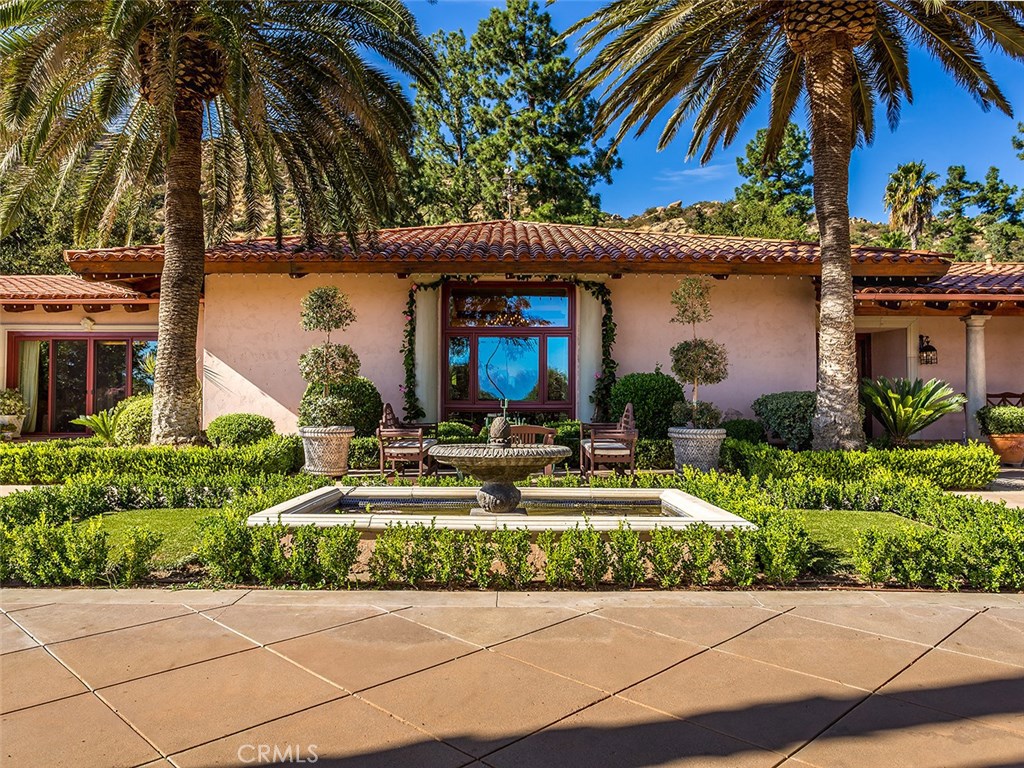 22637 La Quilla Drive