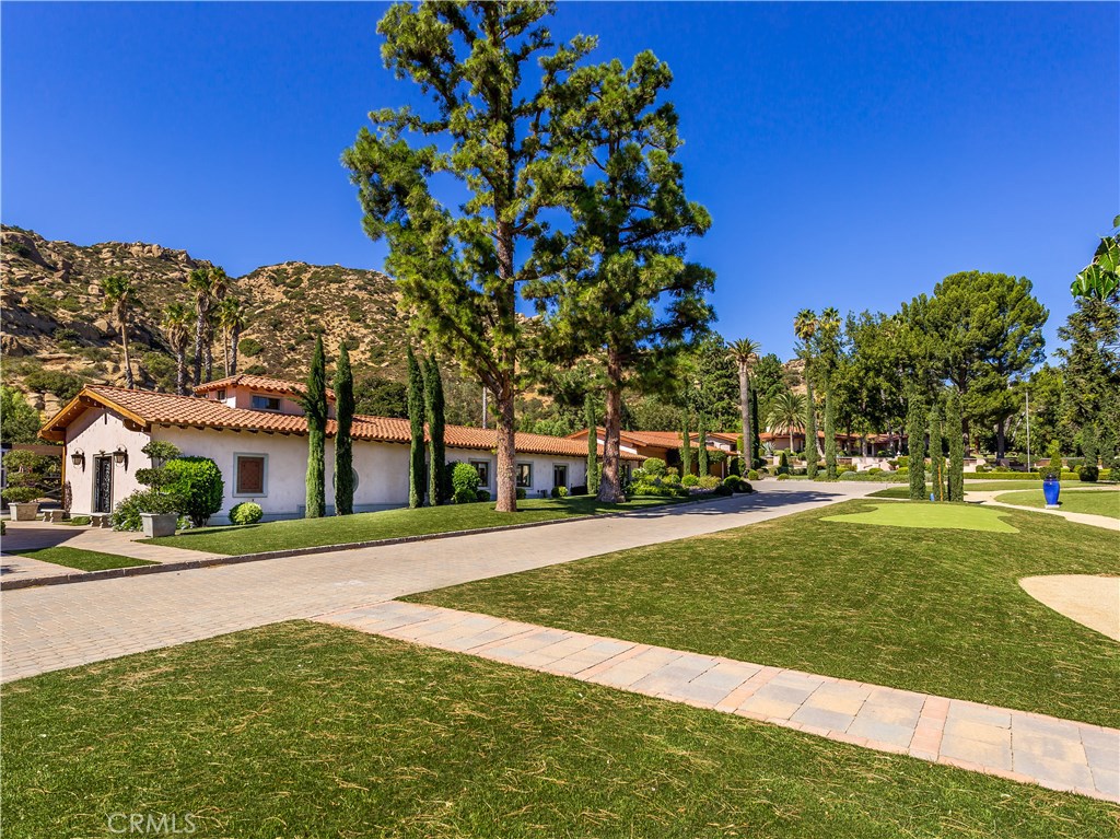 22637 La Quilla Drive