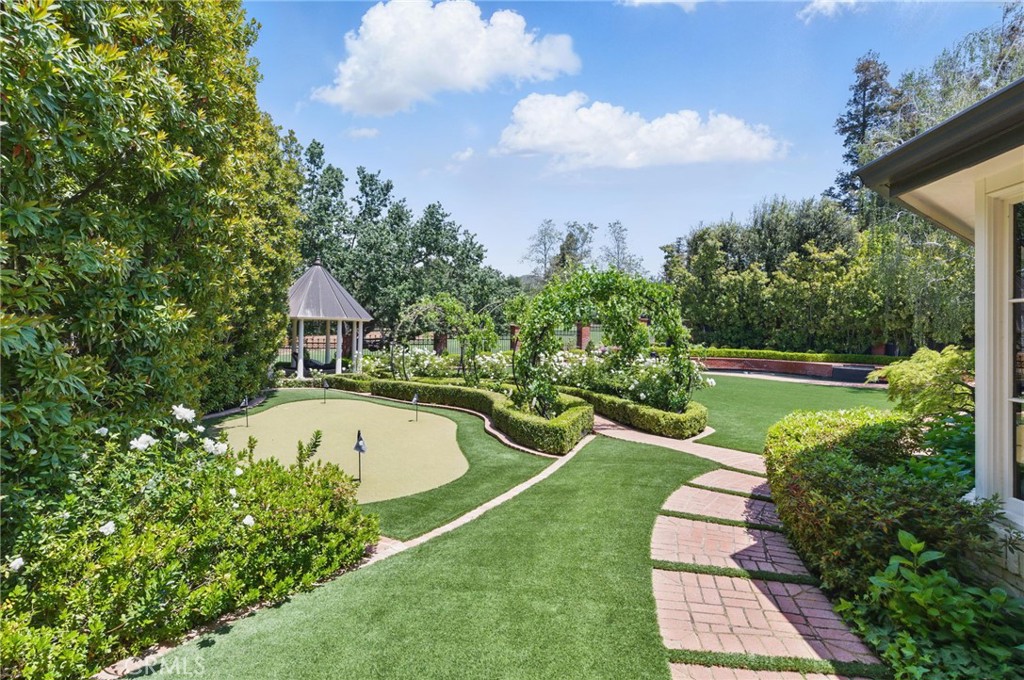 4301 Golf Course Drive