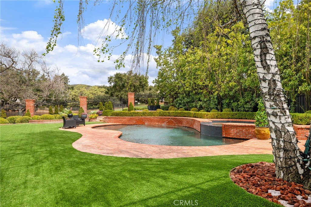4301 Golf Course Drive