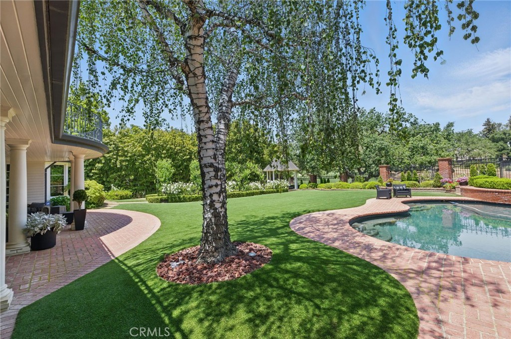 4301 Golf Course Drive