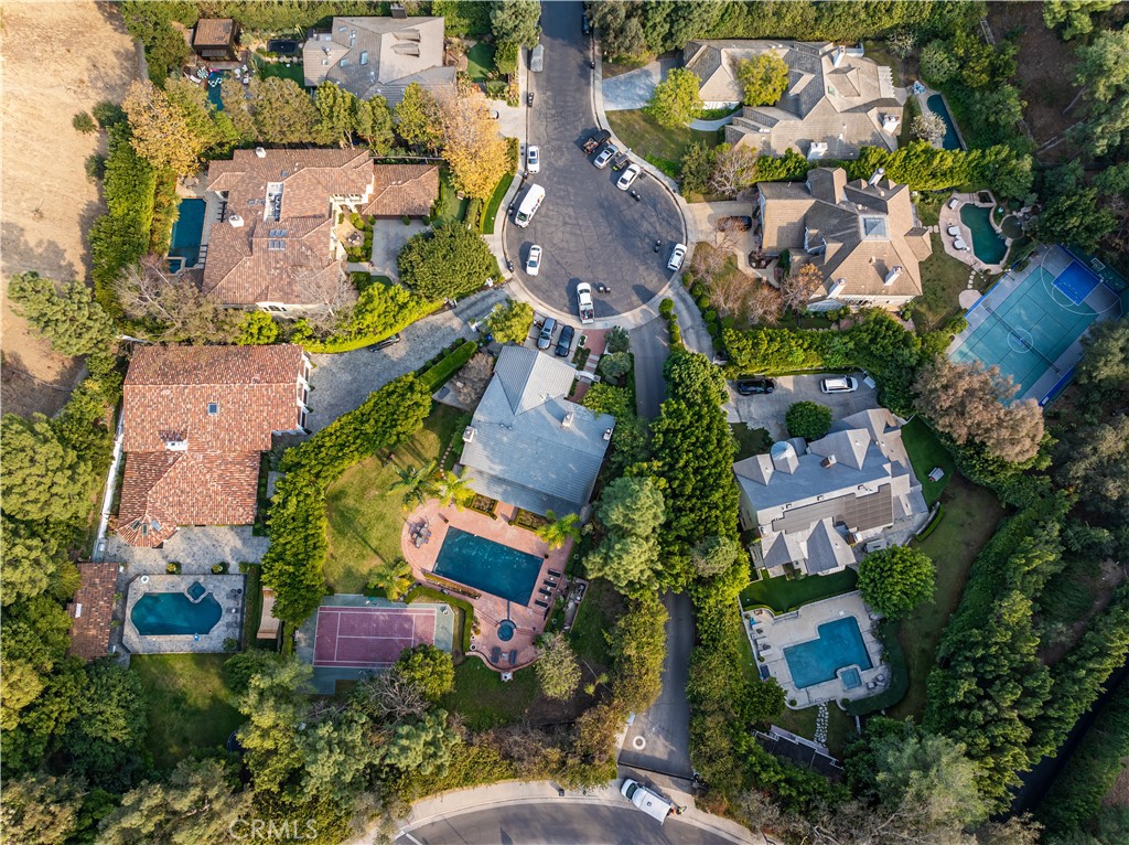 12094 Summit Circle