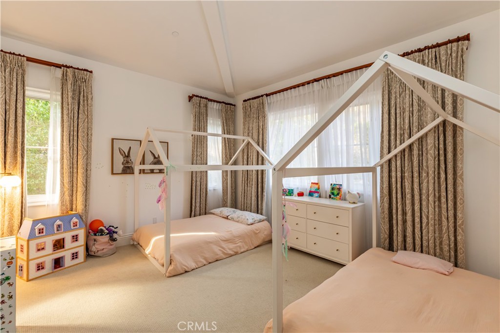 12094 Summit Circle