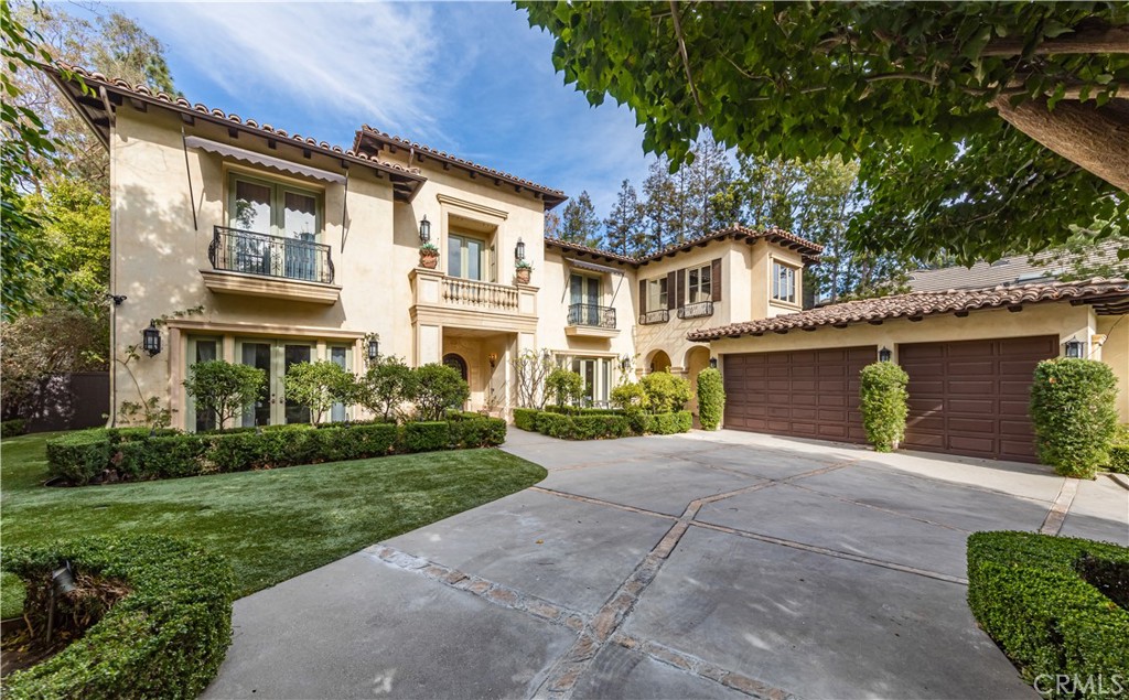12094 Summit Circle