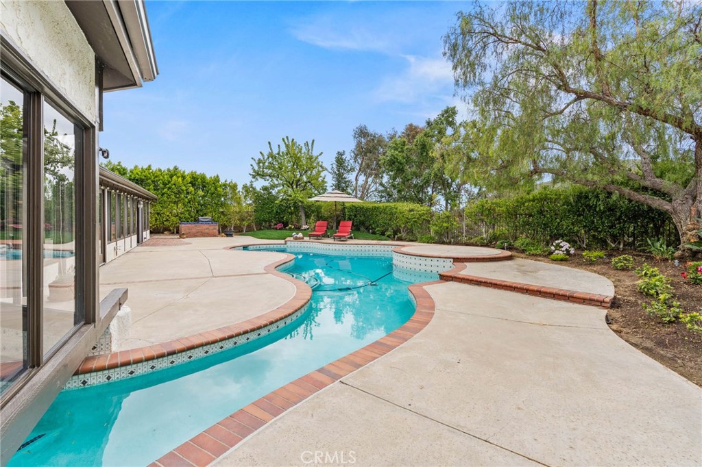 5040 Wagner Way