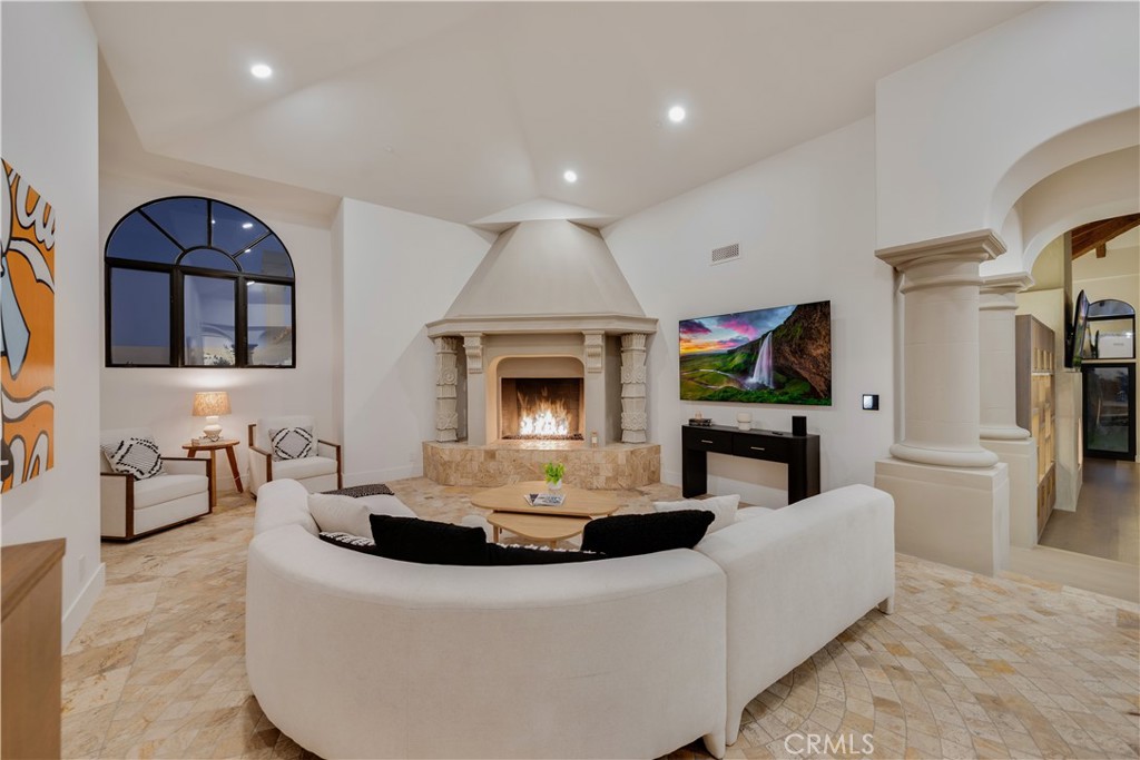1090 Vista Ridge Lane