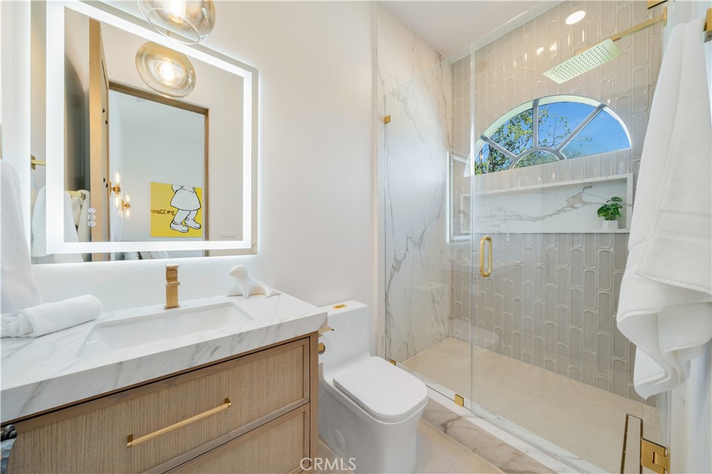 1090 Vista Ridge Lane