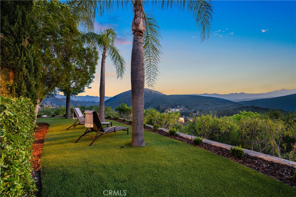 1090 Vista Ridge Lane