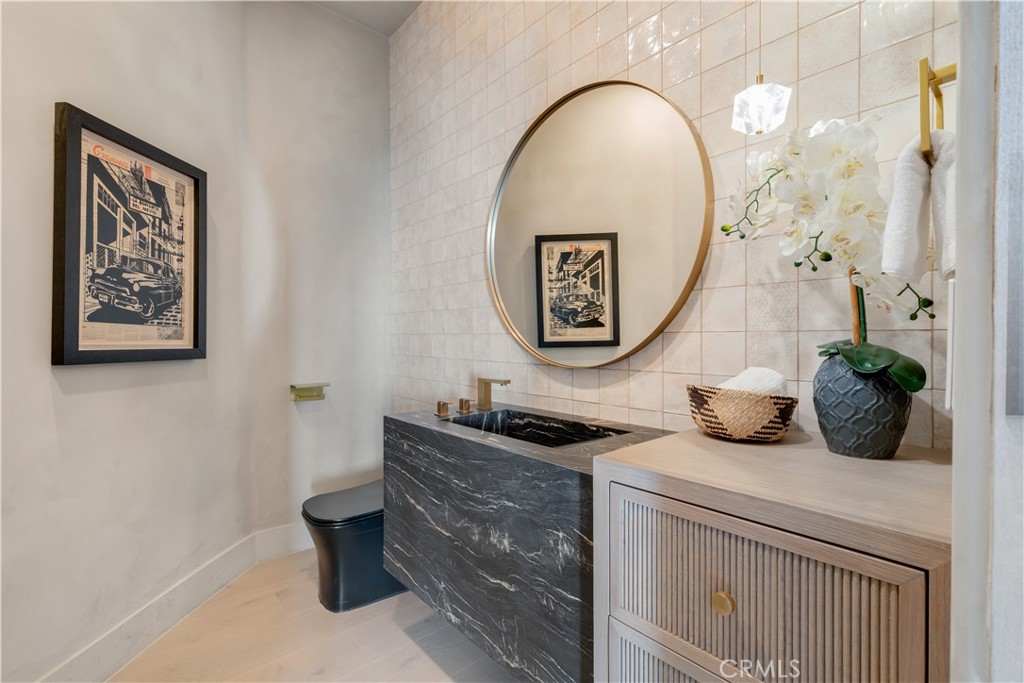 1090 Vista Ridge Lane