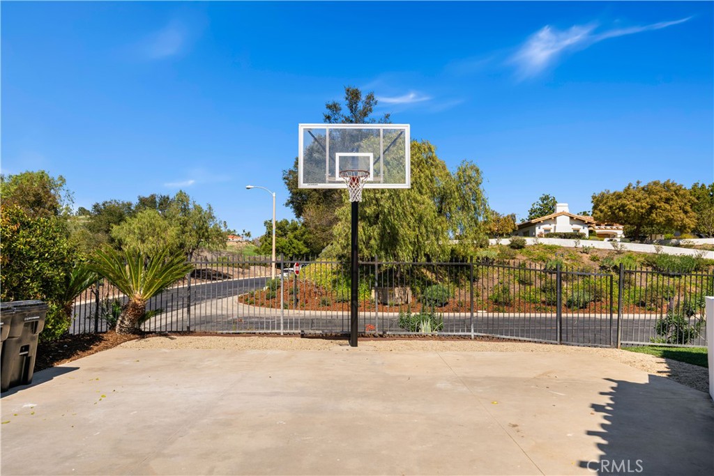 1090 Vista Ridge Lane