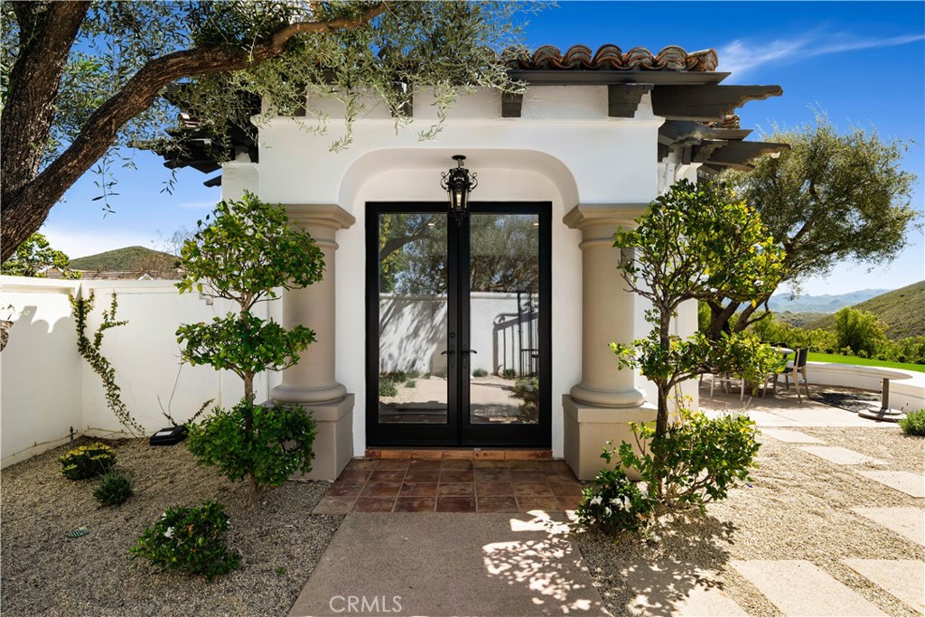 1090 Vista Ridge Lane