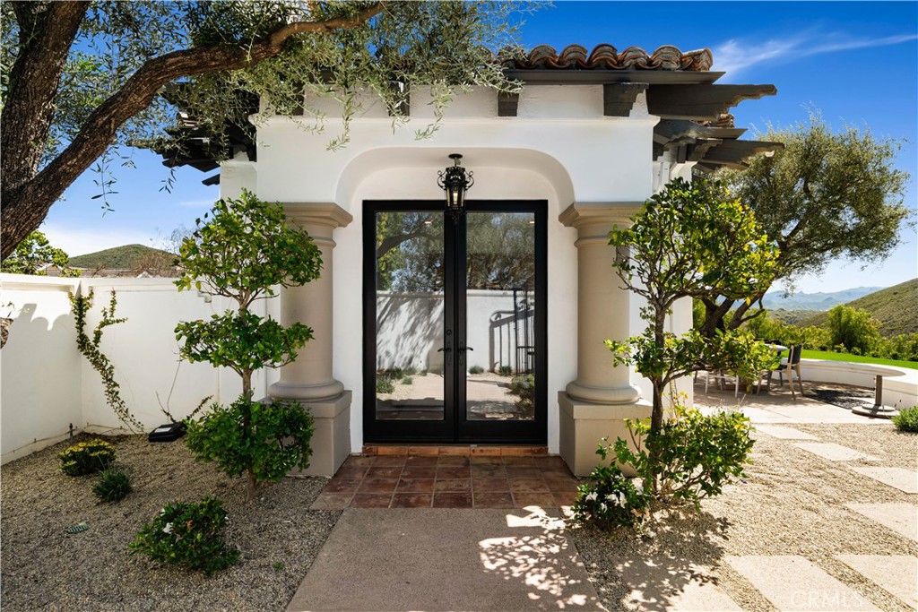 1090 Vista Ridge Lane