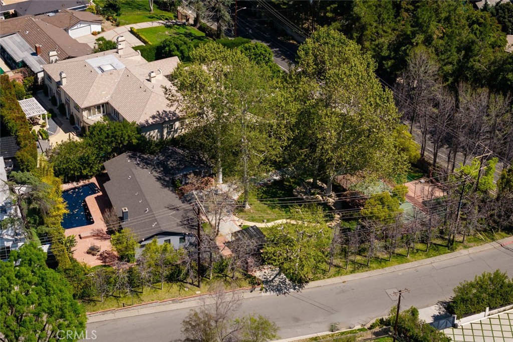 5050 Casa Drive