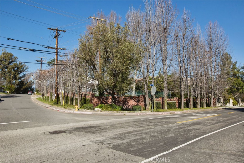 5050 Casa Drive