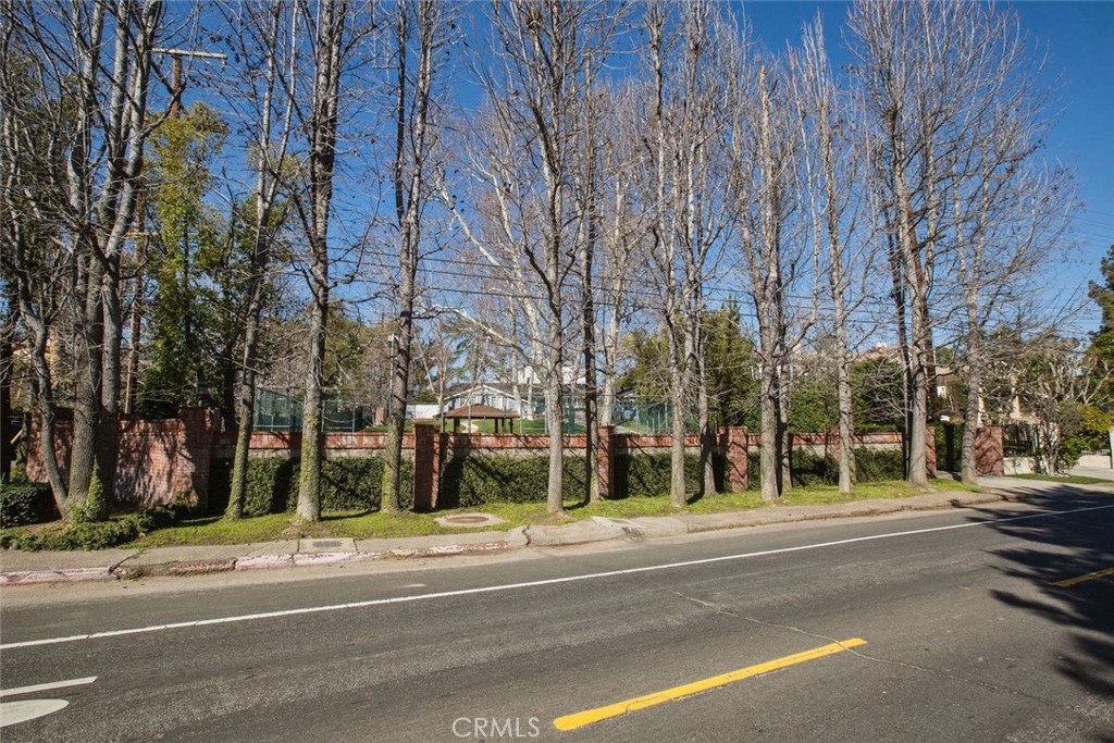 5050 Casa Drive