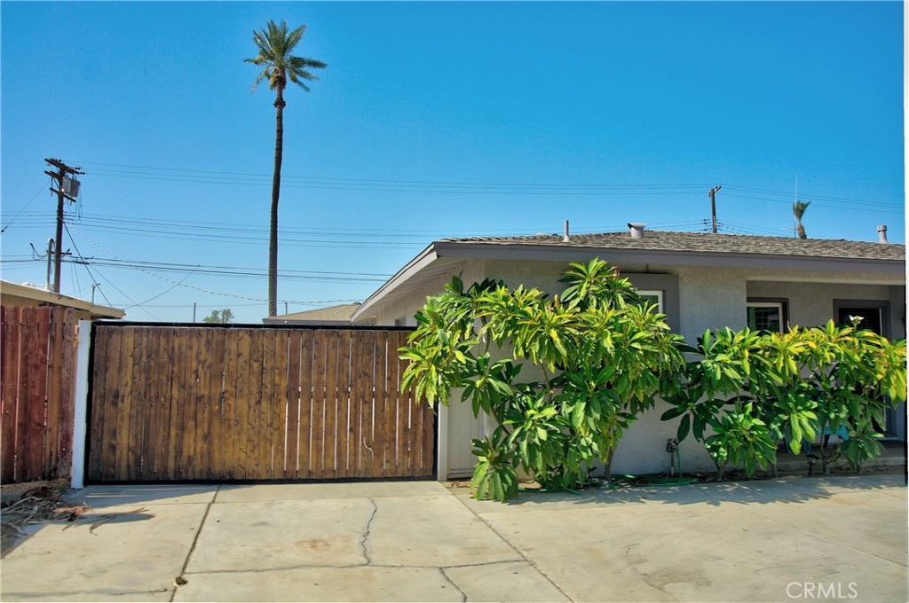 82245 Sierra Avenue