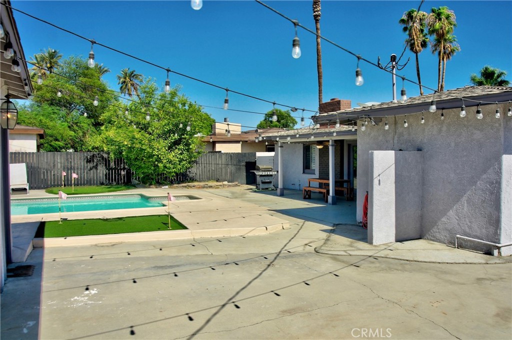 82245 Sierra Avenue