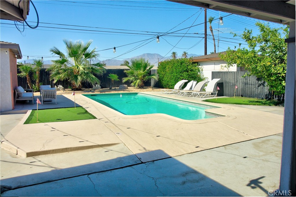 82245 Sierra Avenue