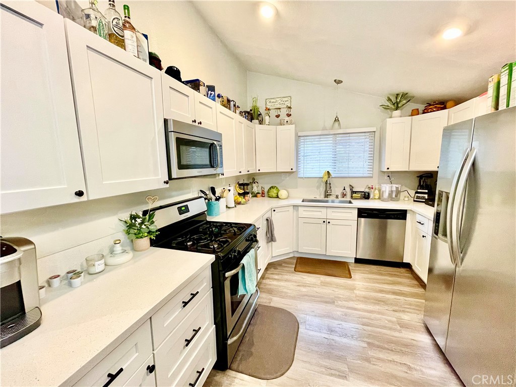 18767 Bainbury Street