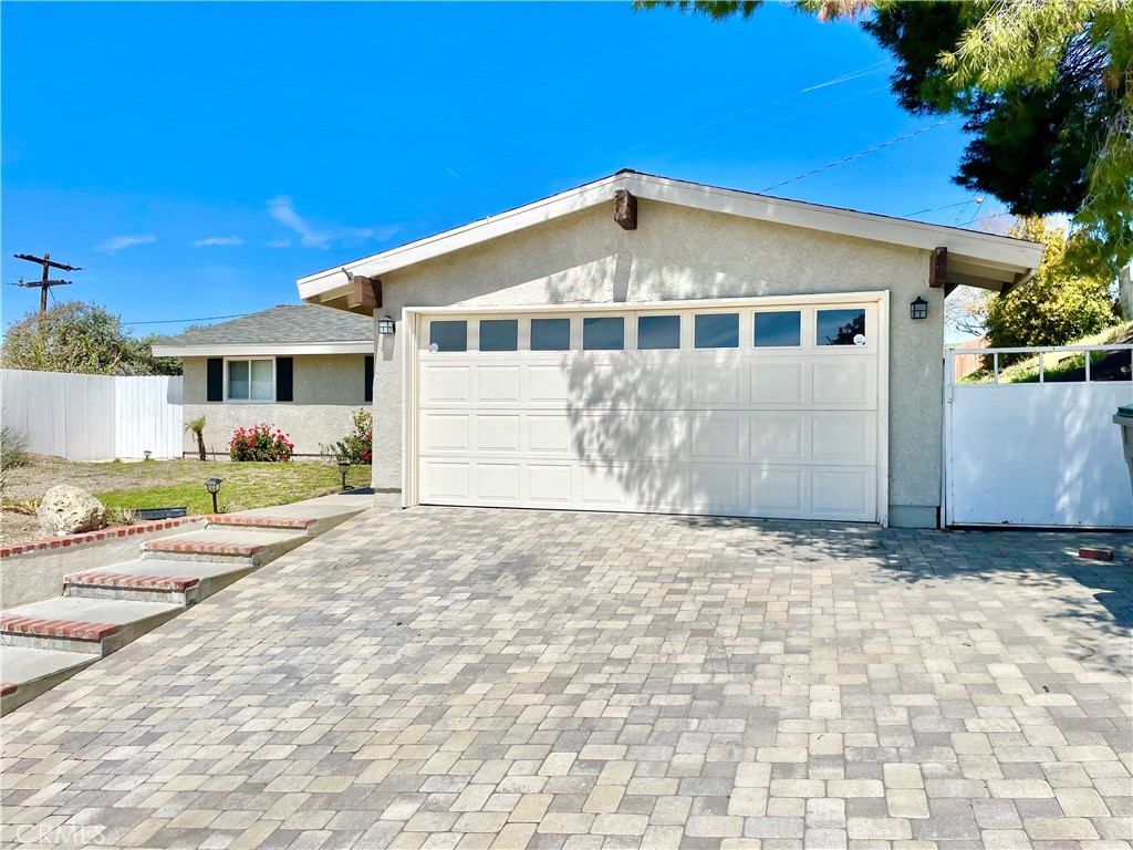 18767 Bainbury Street