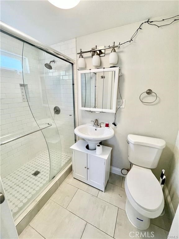 18767 Bainbury Street