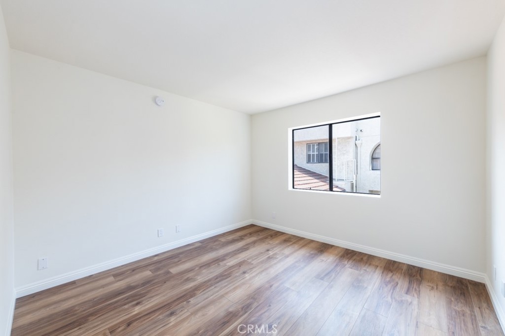 21620 Burbank Boulevard 7