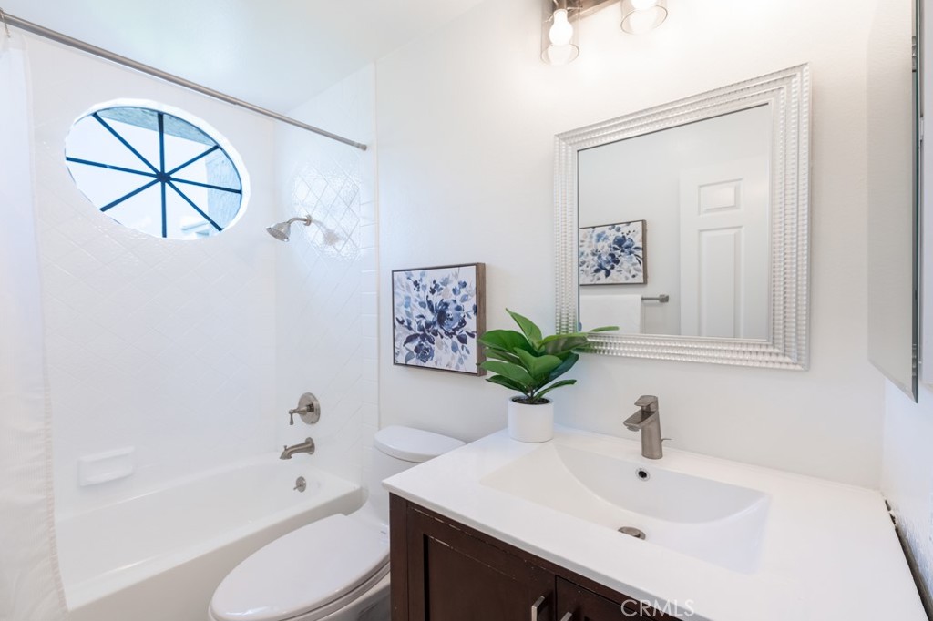 21620 Burbank Boulevard 7