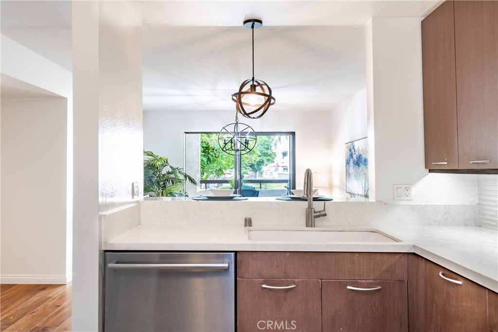 21620 Burbank Boulevard 7